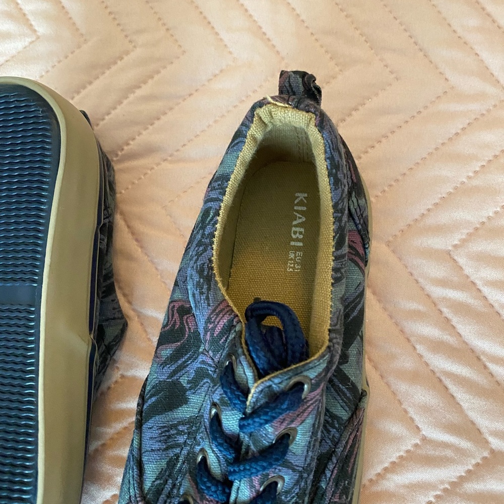 Keds shoes - Picture 3 of 3